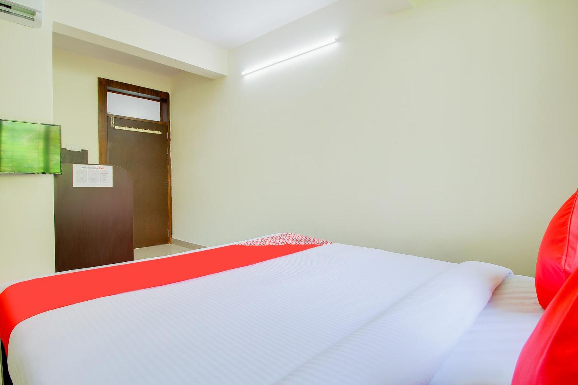 Hotel O Galaxy Near Inox Πούνε Εξωτερικό φωτογραφία