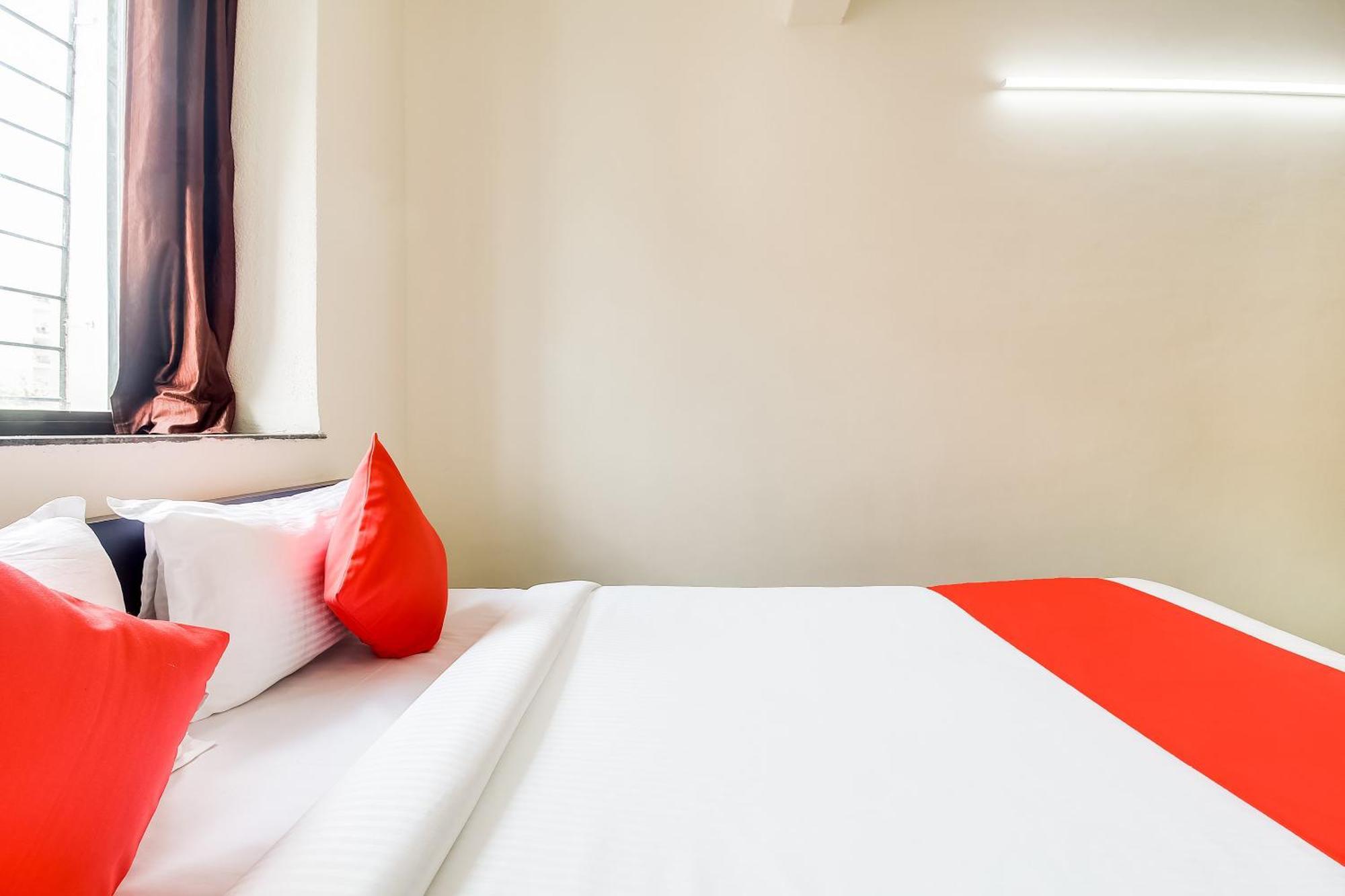 Hotel O Galaxy Near Inox Πούνε Εξωτερικό φωτογραφία