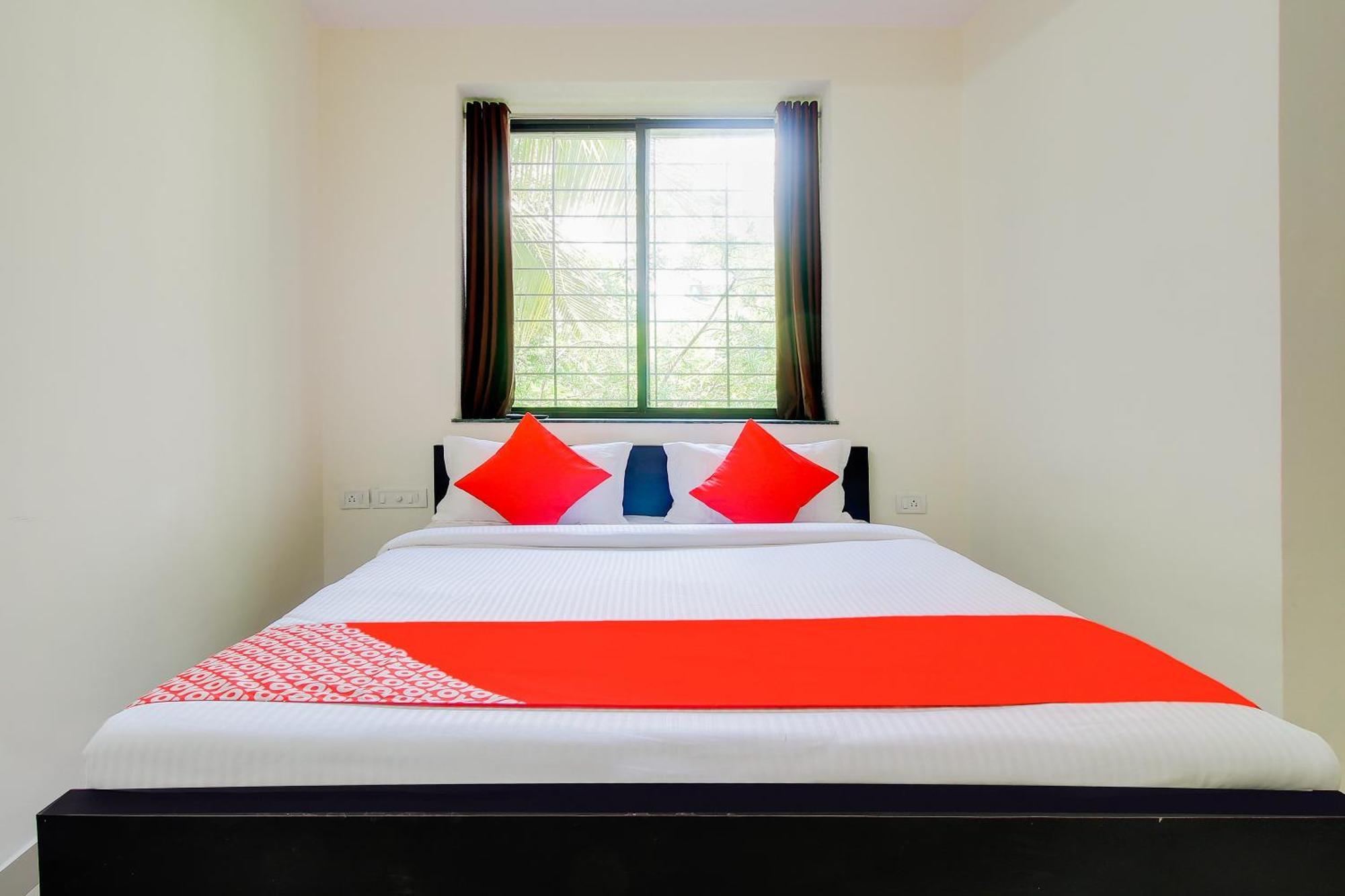Hotel O Galaxy Near Inox Πούνε Εξωτερικό φωτογραφία