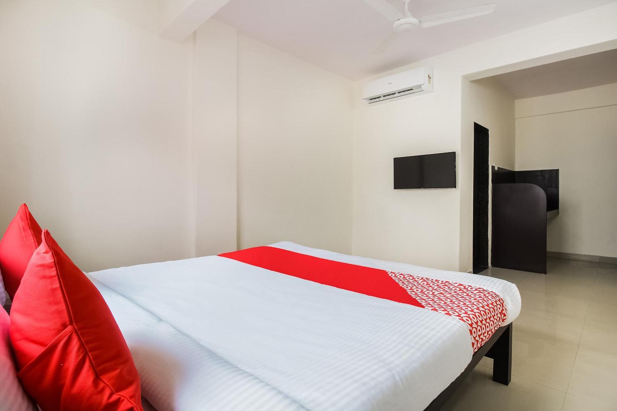 Hotel O Galaxy Near Inox Πούνε Εξωτερικό φωτογραφία